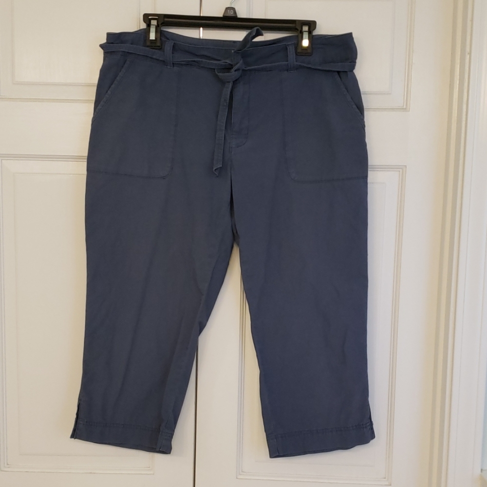 Lucy Capri Pants - Large